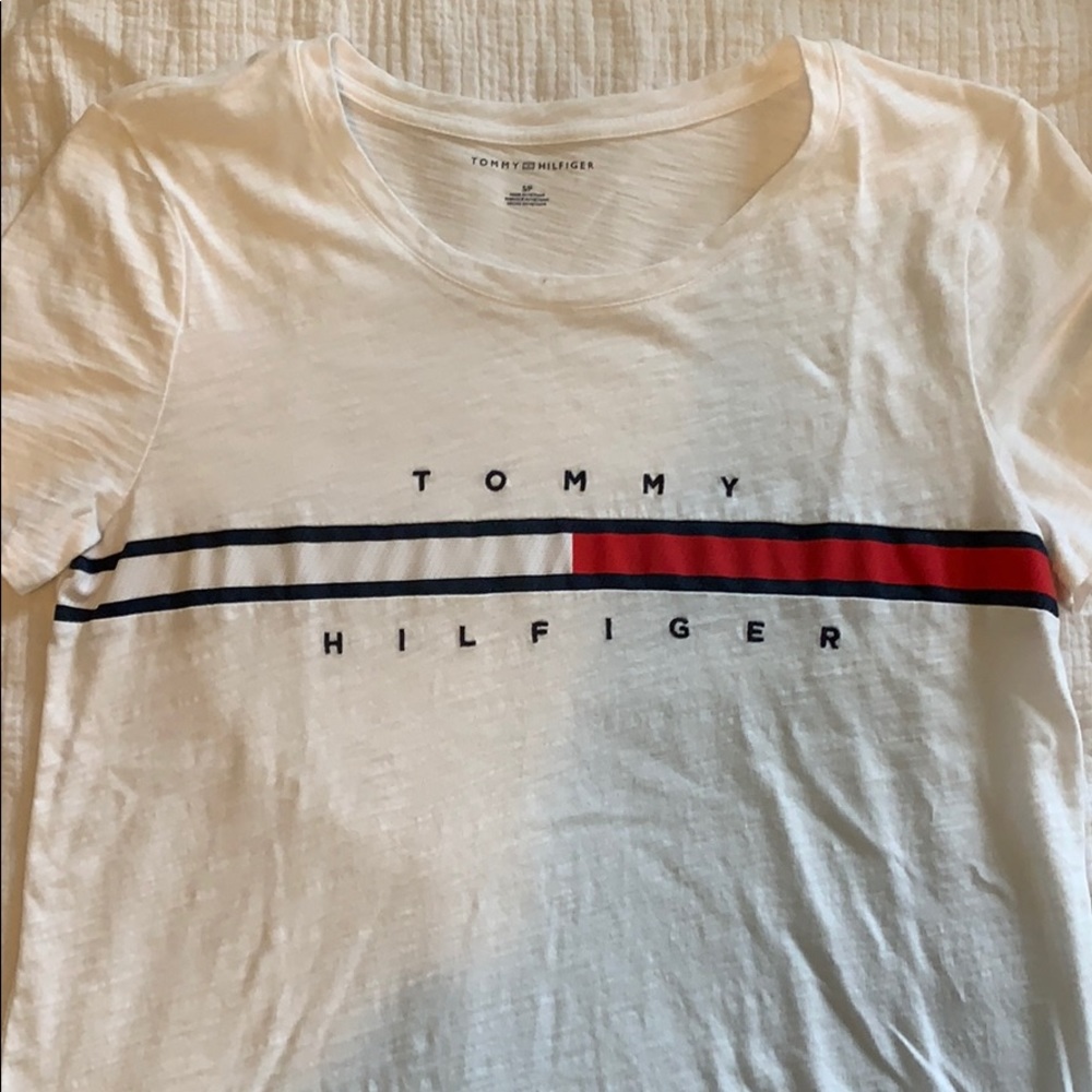 Tommy Hilfiger t shirt